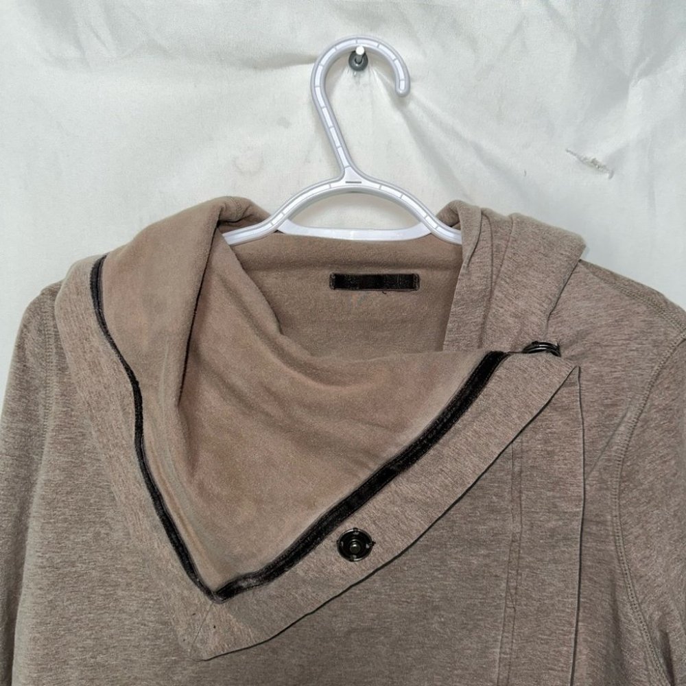 Lululemon Cardigan Size 4/6 - Picture 2 of 6